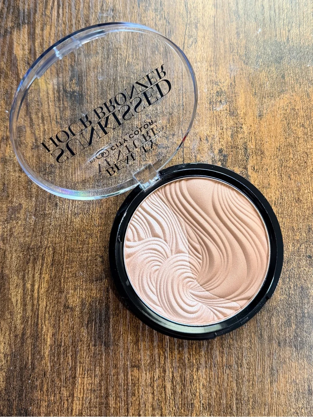 City Color Sun-kissed Bronzer/Highlighter Duo Pressed powder- Champagne Glow